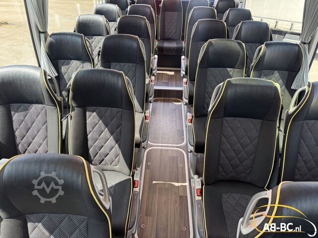 Motor coach MERCEDES-BENZ Tourismo RHD, 55 Sitze, Euro 6