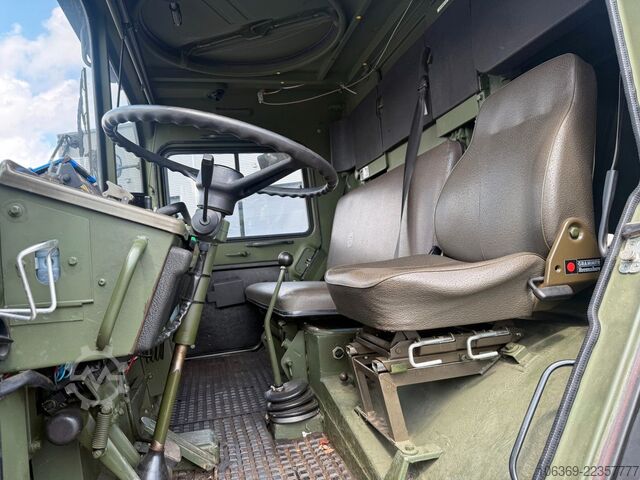 LKW mit Pritsche & Plane MAN 5 To MIL 4x4 / Partytruck