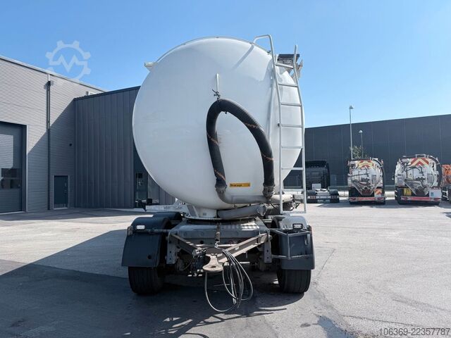 Silo trailer  HMK Bilcon 30 t. 42 m3 Silo tank 6 Compartment