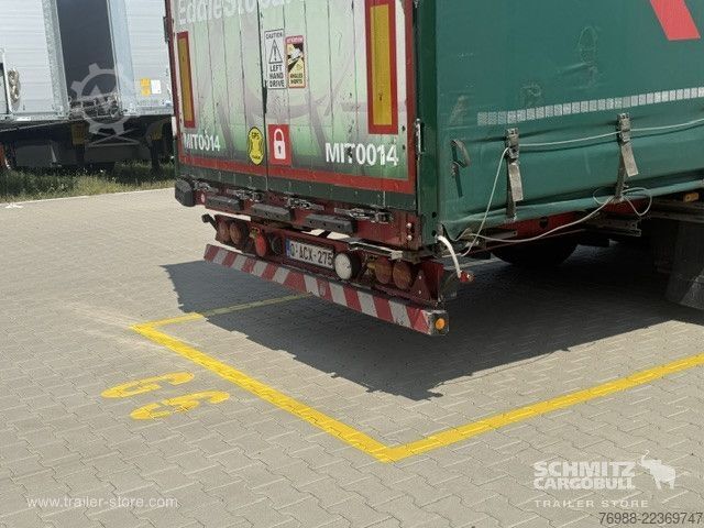 Auflieger mit Pritsche & Plane Schmitz Cargobull Curtainsider Mega