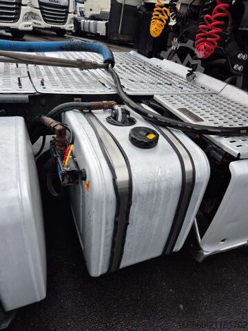 Gefährliche Stoffe DAF XF 480 FT SPACE CAB ADR ZF INTARDER