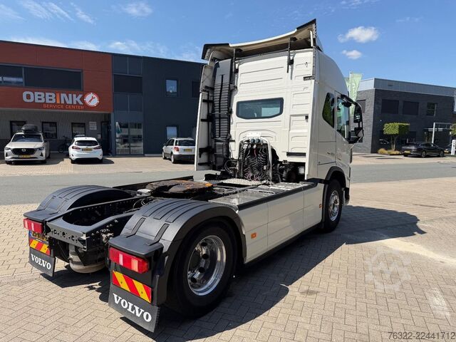 Standard tractor Volvo FM 460 4X2 GLOBETROTTER DYNAMIC STEERING / ALCO...