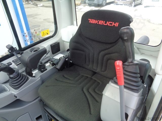 Minibagger TAKEUCHI TB 225 Powertilt Löffel Taklock 2.400 kg