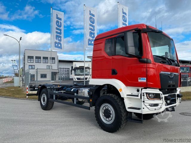 LKW-Fahrgestell MAN TGM 18.250 4x4 BB/Fahrgestell/3-Sitze/Neu