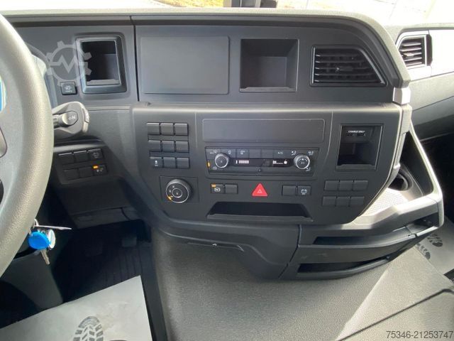 Special purpose truck MAN TGM 18.250 4x4 BB/Fahrgestell/3-Sitze/Neu