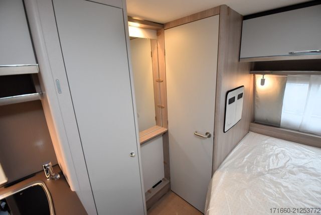 Wohnwagen BÜRSTNER Premio 455 TS Black Forest - 6.019 Euro sparen!