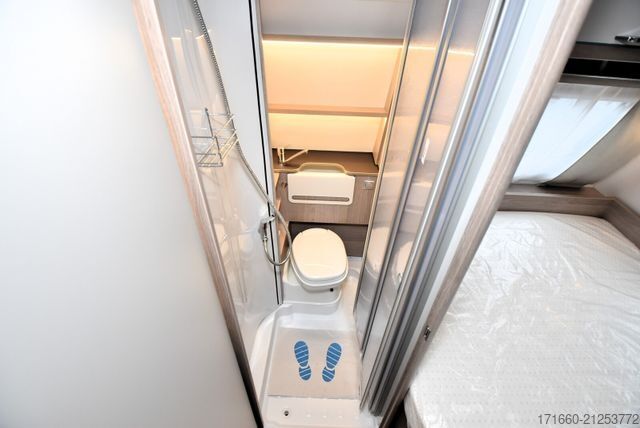 Wohnwagen BÜRSTNER Premio 455 TS Black Forest - 6.019 Euro sparen!