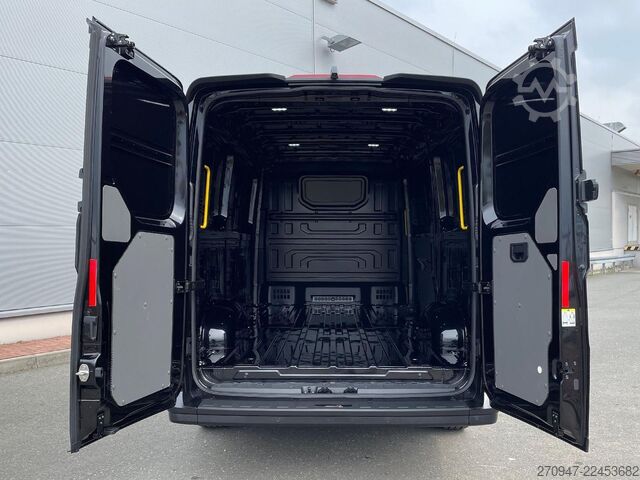 High top van MAN TGE 3.200 L3H2 Kasten 4x4 Individual S ACC STHZ