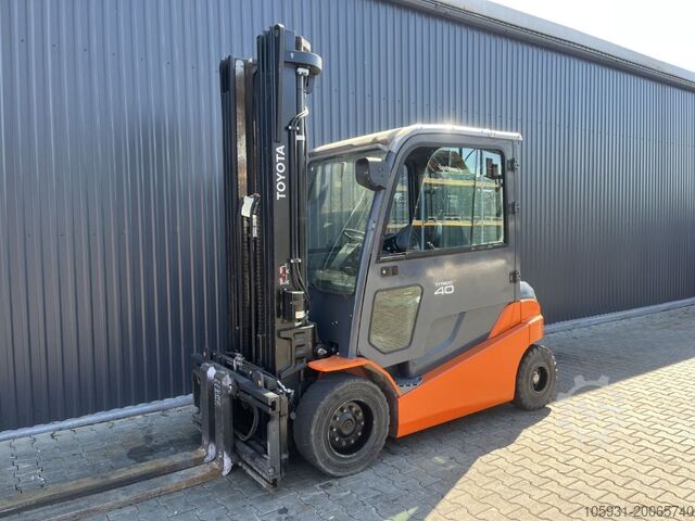 Electric 4-wheel forklift Toyota 8FBMT40