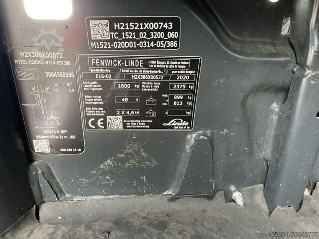 Electric 3-wheel forklift Linde E16-02