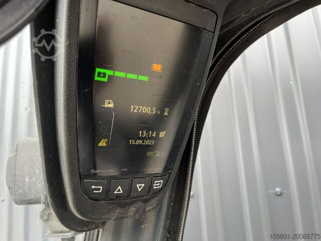 Electric 3-wheel forklift Linde E16-02