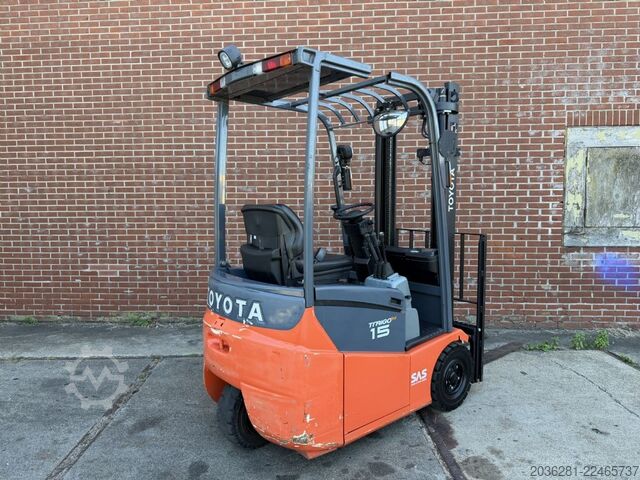 Elektro 3 Rad-Stapler Toyota 7FBEST15