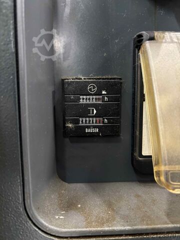 Universal-Bearbeitungszentrum DMG MORI DMU 60 eVo