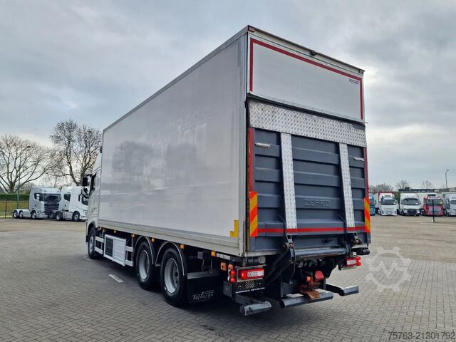 Refrigerated/frozen transport Volvo FH 13.500 Globetrotter XL 6x2 - Carrier Frigo B...