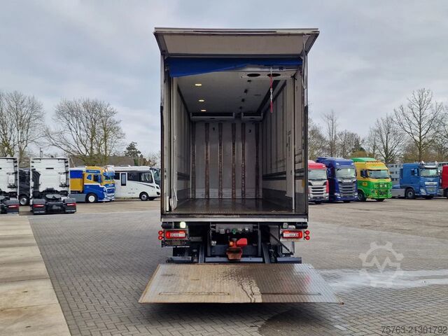 Refrigerated/frozen transport Volvo FH 13.500 Globetrotter XL 6x2 - Carrier Frigo B...