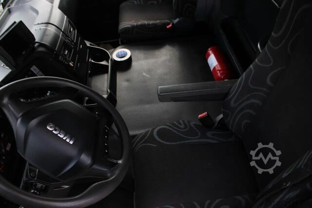 Box body Iveco Stralis 330 + EURO 6 + NICE TRUCK + 19T
