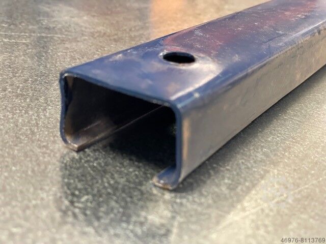 Fachwerkstrebe Fachwerk f. Palettenregal Mecalux / Länge: 1.057 mm / C40x25x8mm / Maß Mitte-Mitte-Bohrloch 997 mm / blau