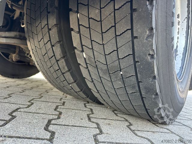 Kühlkoffer-LKW SCANIA P250 / LBW / Carrier 1150 MT / Seitentür / Trenn