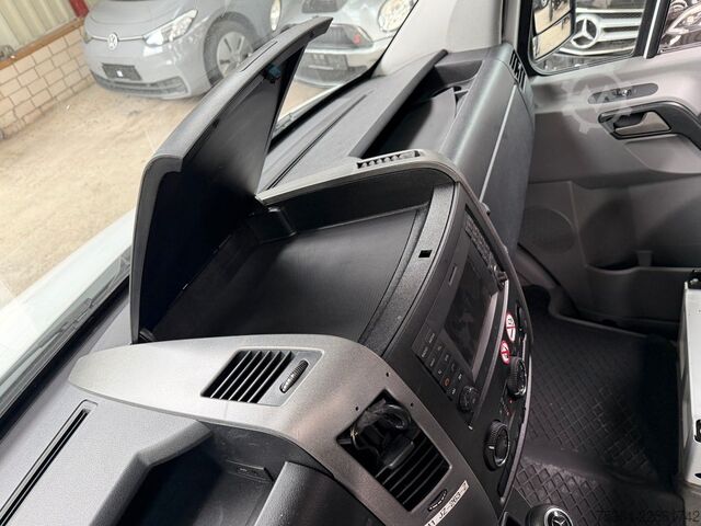 Kleinbus MERCEDES-BENZ Sprinter 314 Cdi 9Sitze Schiebetür Motor Defekt