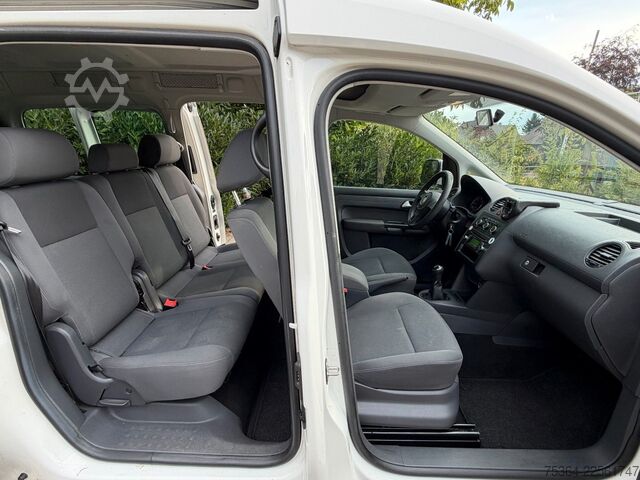 Kleinbus VW Caddy Maxi 1.6 Tdi 5 Sitze Rollstuhlrampe Klima