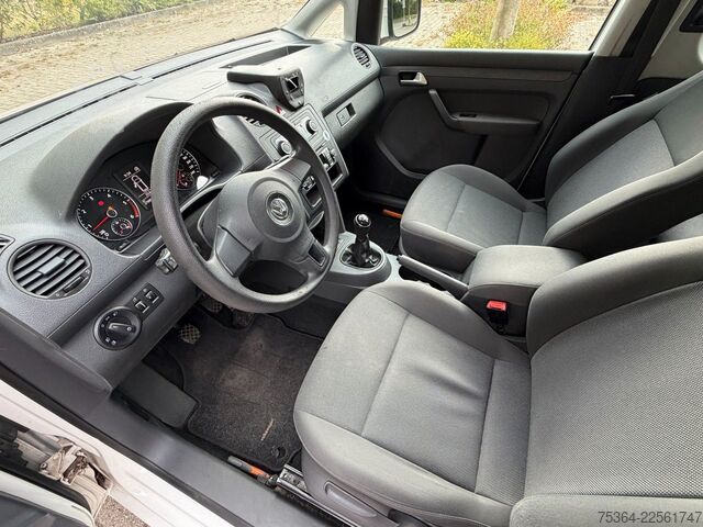 Kleinbus VW Caddy Maxi 1.6 Tdi 5 Sitze Rollstuhlrampe Klima