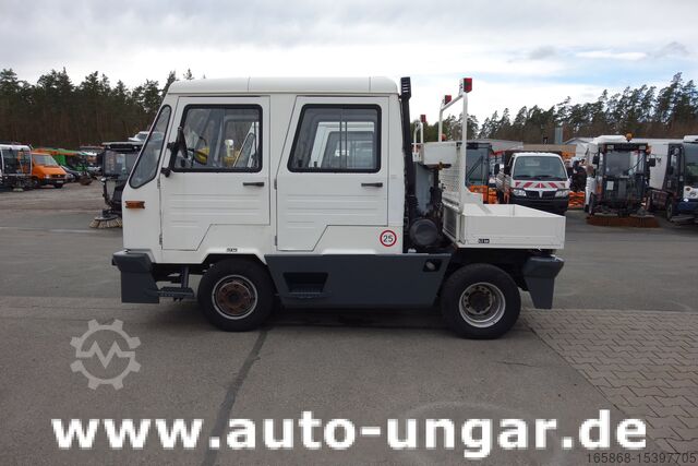 Airport GSE Multicar M26 Champion Flugzeugschlepper Doka GSE