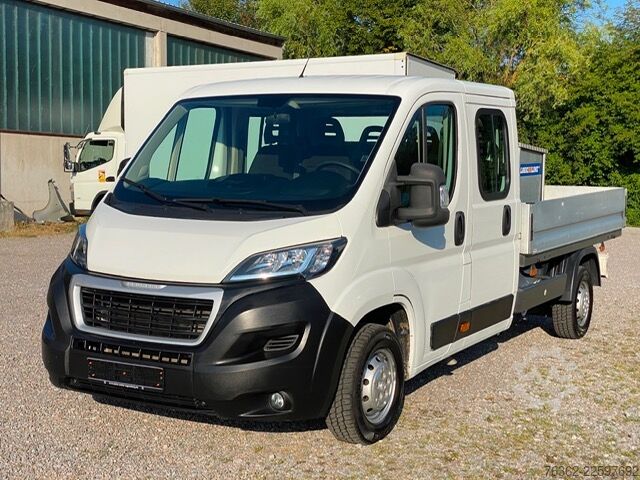 Transporter mit Doppelkabine Peugeot Boxer L3 Pritsche Doka 140 Klima