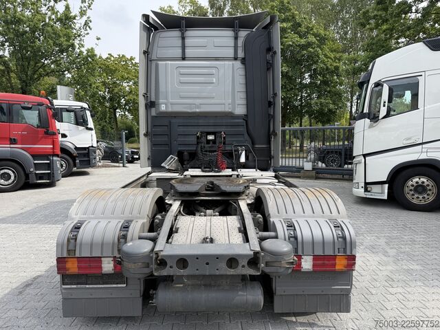 Standard SZM Mercedes-Benz Actros MP3 1846 LS Megaspace
