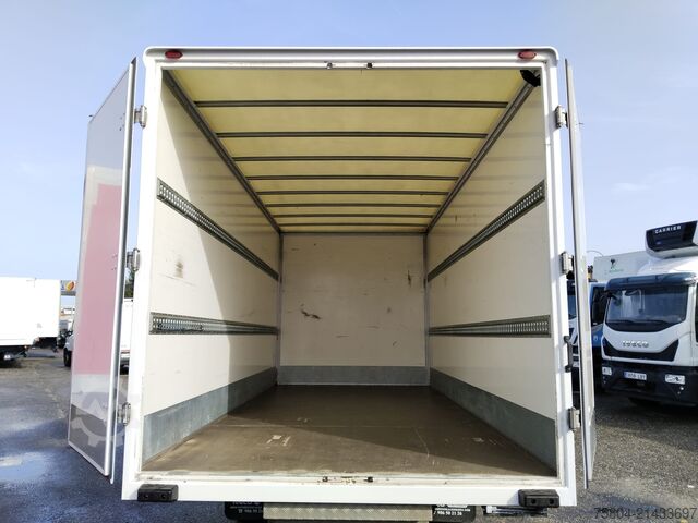 Box van Iveco DAILY 70C18