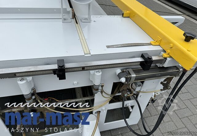 Board edger circular saw  