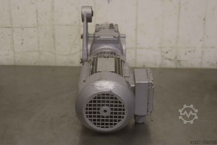 Getriebemotor 0,55 kW 36 U/min SEW Vector SA47T DT80K-4
