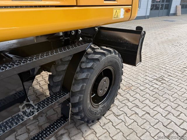 Mobile excavator CATERPILLAR M318 NEW GEN OQ65 ZS Klima 180° TOP