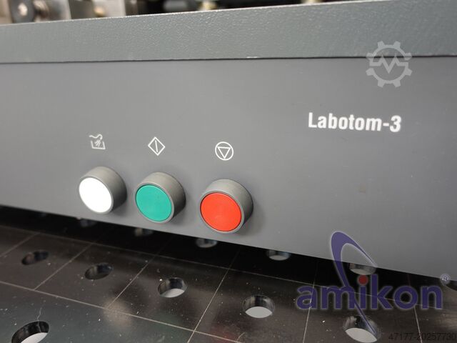 Separation cutting device with Cooli-1 cooling system Struers Labotom-3 Trennschneidgerät