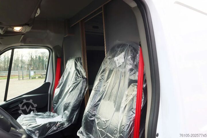 Delivery van Renault Master POST NL Uitvoering L3/H2 BPM Vrij, 3 pie...