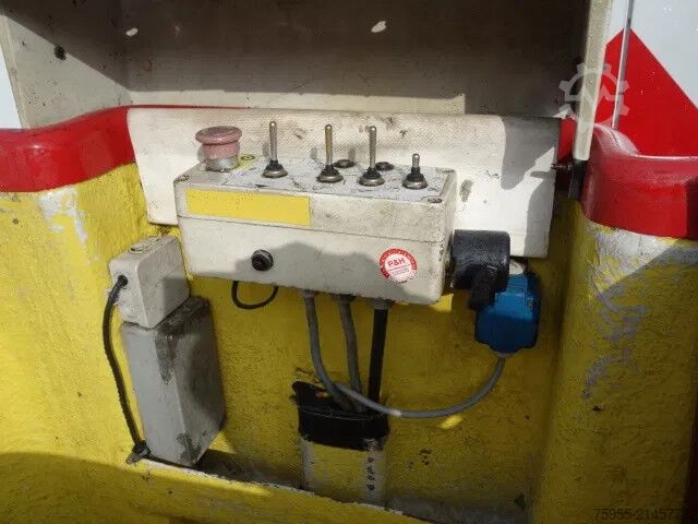 Lifting platform Renault Master SKY WORKER 12,5 METER