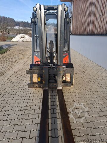 Forklift Linde H 30 Diesel Triplex Doppelzusatzhydrauli
