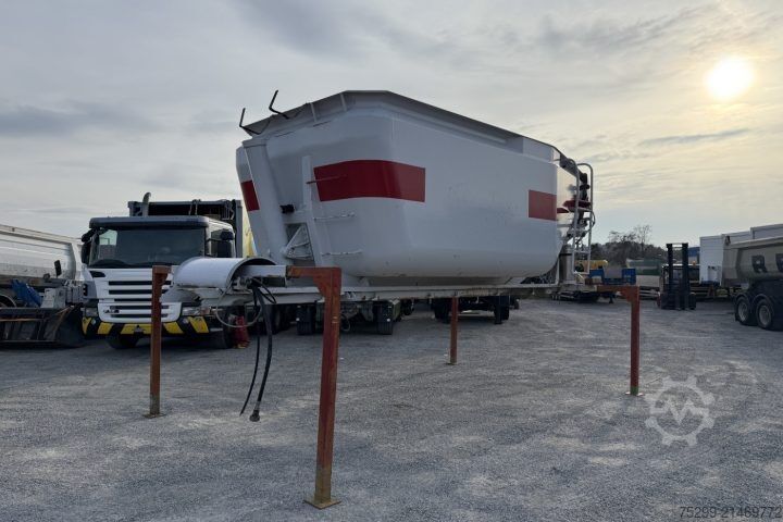 Commercial vehicle  Moser Betonsilo