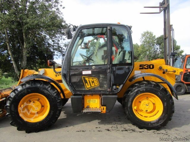 Telehandler / Telescope Forklift JCB 530-70 mit Palettengabel + Schaufel
