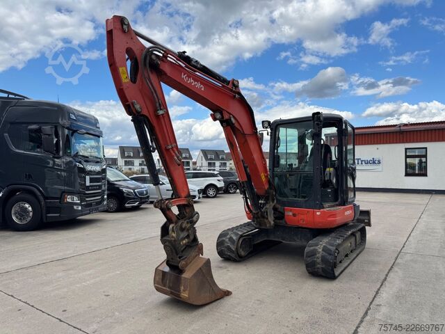 Mini excavator KUBOTA KX057-4 * SCHWENKBARE SCHNELLWECHSLER *