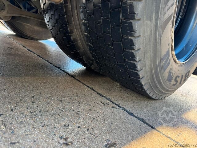 Standard SZM VOLVO FH 500 * KIPPHYDRAULIK * STANDKLIMA * 1. HAND *