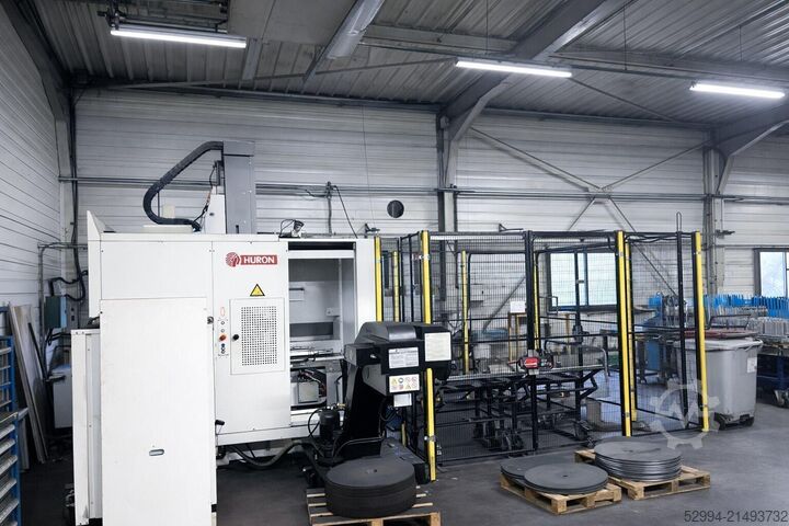 Universalfräsmaschinen & CNC Huron K3X8F - X: 780 - Y: 700 - Z: 500 mm CNC - 5 axes