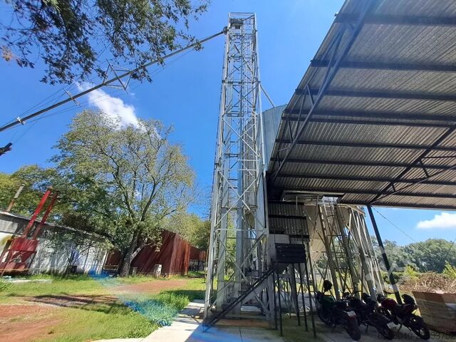 Galvanized-Steel Storage System with 300  