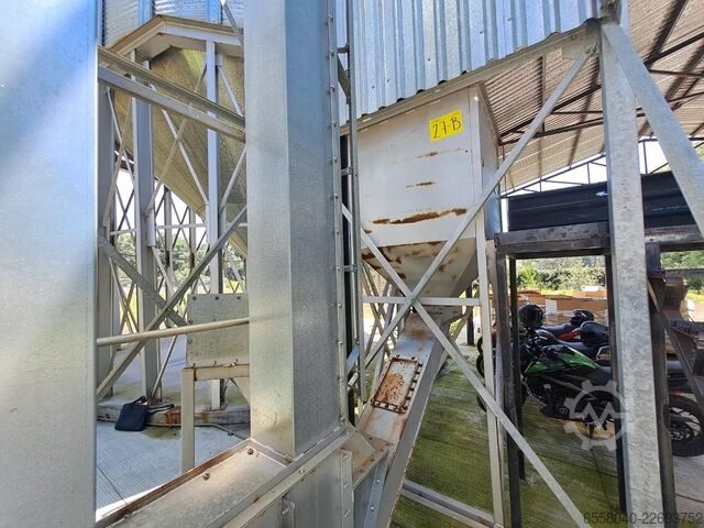 Galvanized-Steel Storage System with 300  