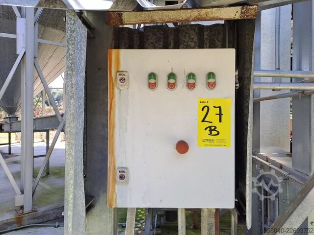 Galvanized-Steel Storage System with 300  