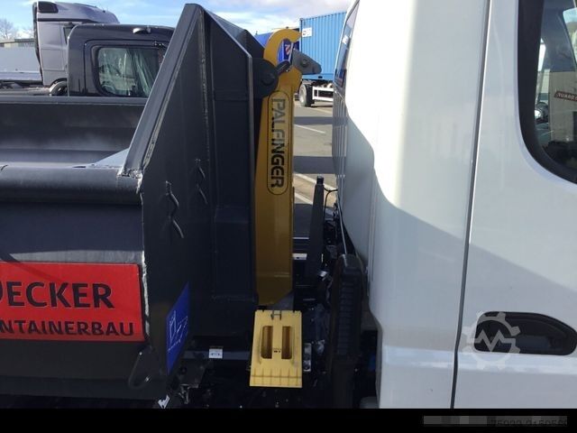 Transporter mit Kipper FUSO Canter 7C18 Palfinger-Abrollkipper +Mulde+AHK3,5