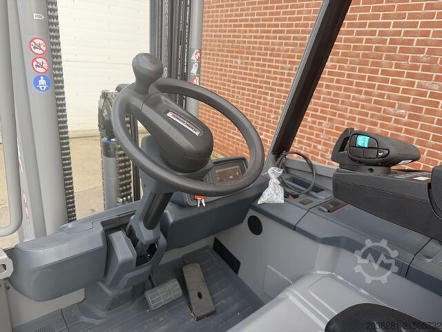 Elektro 4 Rad-Stapler Jungheinrich EFG 435