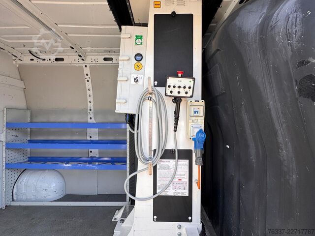 Arbeitsbühne Renault Master  Steiger Klubb K38P 200kg korb