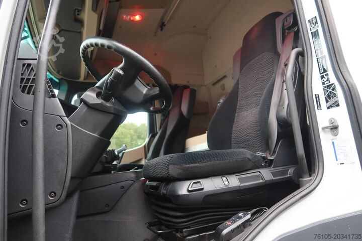 Box body Mercedes-Benz Actros 1924 L Bak + Dhollandia klep 2000 KG + e...