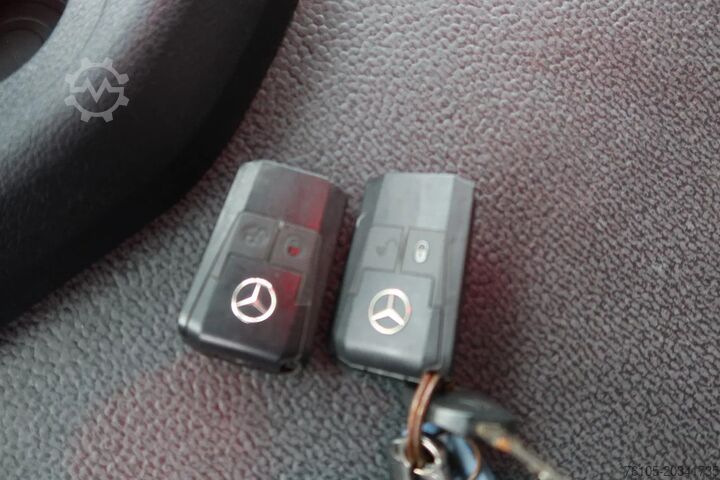 Box body Mercedes-Benz Actros 1924 L Bak + Dhollandia klep 2000 KG + e...