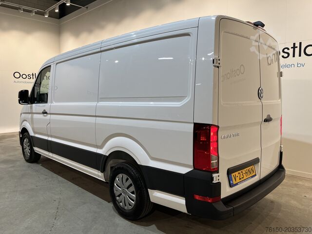 Box van Volkswagen Crafter 2.0 TDI L3H2 140 PK Automaat / Euro 6 /...